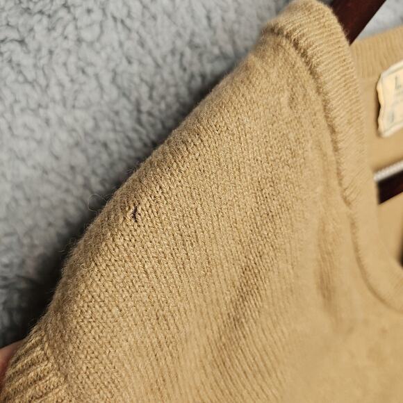 70S L.L. BEAN LAMBSWOOL SWEATER VEST. - Picture 6 of 10